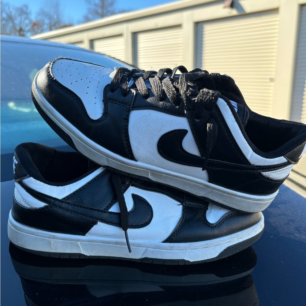 Nike Panda Dunks